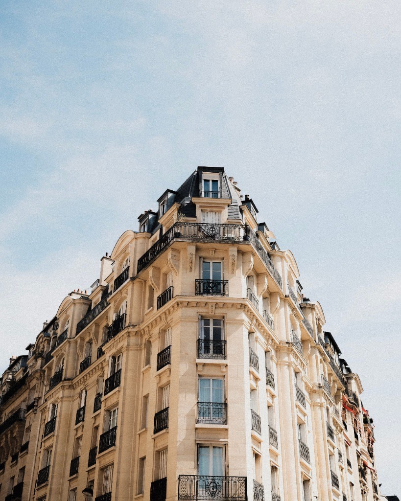 Immeuble haussmannien éligible aux investissements SCPI